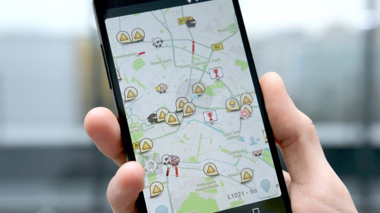 Waze — скриншот